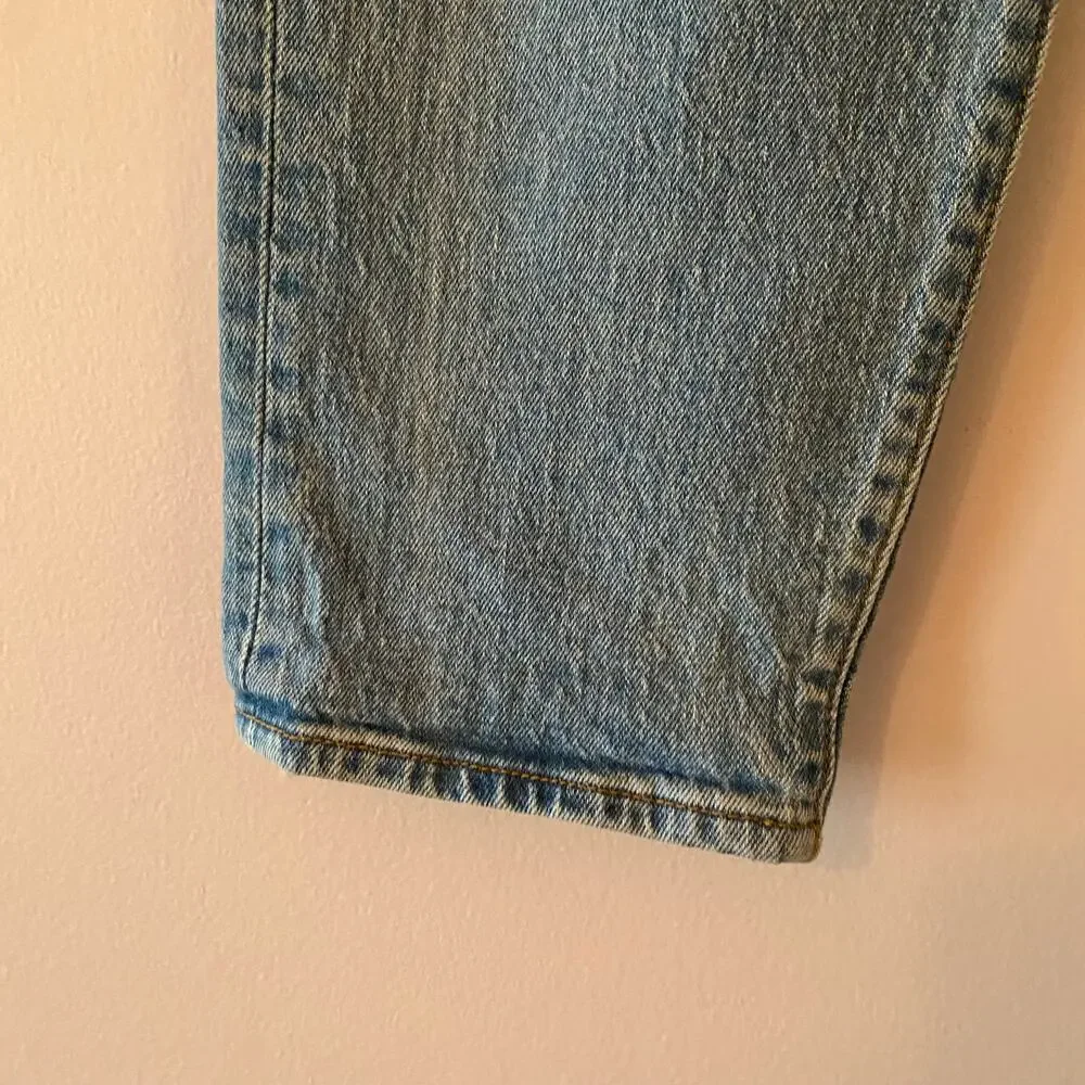 Levi's Premium Wedgie High Rise Straight Leg Jeans Button Fly Medium Wash 32